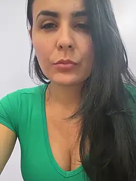Snapshot of meninaveneno_ chatting on December 2025 04:49:02 PM meninaveneno online show from December 2025 04:49:02 PM