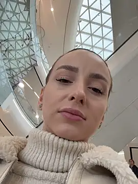 AlexisWhit online show from November 2025 08:58:02 AM