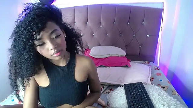 Snapshot of charlotte_walker1 chatting on March 2025 04:51:01 AM charlotte walker1 online show from March 2025 04:51:01 AM