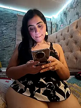 L ucero online show from September 2025 04:24:02 AM