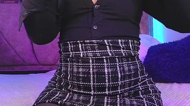 Kanela miller  online show from April 2026 12:20:01 PM