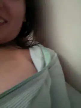 Lilith Thompson online show from November 2025 03:43:02 PM