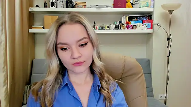 Kara Smith  online show from December 2024 09:16:01 PM