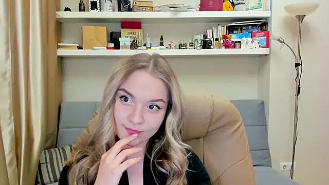 Kara Smith  online show from January 2025 10:51:01 PM