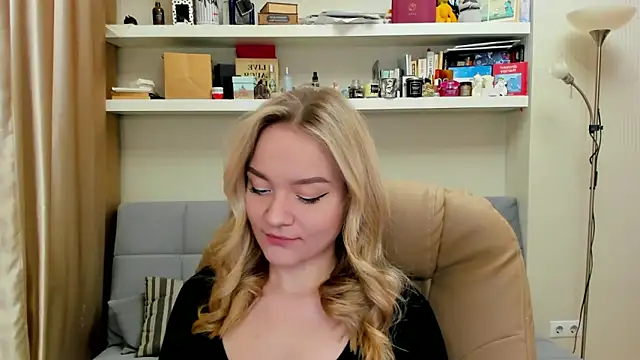 Kara Smith  online show from March 2025 11:14:01 PM