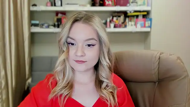 Kara Smith  online show from February 2026 10:52:02 PM