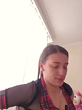 HOLY DOLL online show from December 2025 01:06:01 PM