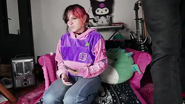 Snapshot of Devil_And_Princess chatting on September 2025 03:41:02 AM Devil And Princess online show from September 2025 03:41:02 AM