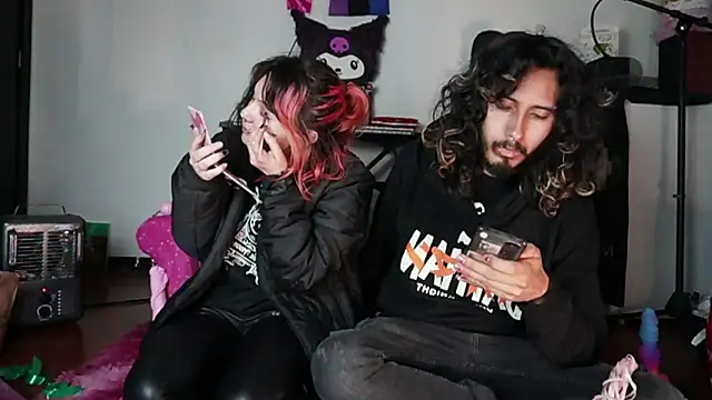 Snapshot of Devil_And_Princess chatting on October 2025 02:54:01 AM Devil And Princess online show from October 2025 02:54:01 AM