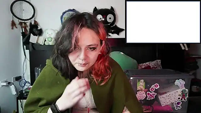 Snapshot of Devil_And_Princess chatting on October 2025 03:29:01 AM Devil And Princess online show from October 2025 03:29:01 AM