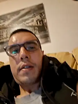 marco199077 online show from February 2026 09:47:02 PM