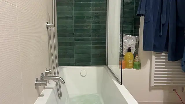 Snapshot of JOREDDs chatting on February 2026 05:14:01 PM JOREDDs online show from February 2026 05:14:01 PM