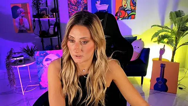 SarahAlluring online show from October 2025 11:55:01 AM