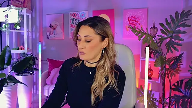 SarahAlluring online show from January 2026 01:16:02 PM