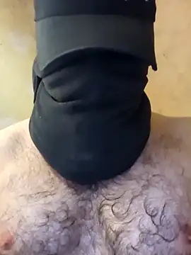 HairyCubBttmboy online show from April 2026 10:18:01 PM