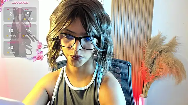 Milabrown  online show from October 2025 05:09:01 PM