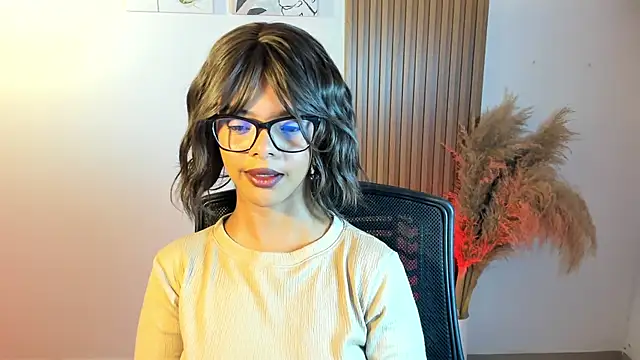 Milabrown  online show from October 2025 09:13:02 PM