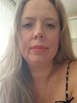 Irina3718 online show from October 2025 11:44:02 AM