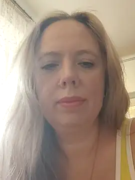 Snapshot of Irina3718 chatting on November 2025 09:52:02 AM Irina3718 online show from November 2025 09:52:02 AM