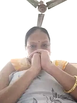 Snapshot of Arohi35 chatting on February 2026 01:33:02 PM Arohi35 online show from February 2026 01:33:02 PM