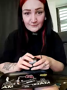 TiffiChantiT2 online show from May 2026 05:07:02 PM