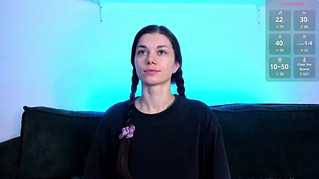 Eva McCoy online show from December 2025 09:29:02 AM