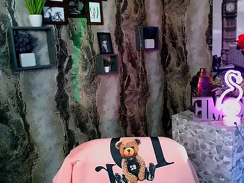 Snapshot of LanaTey chatting on November 2025 03:59:01 PM LanaTey online show from November 2025 03:59:01 PM