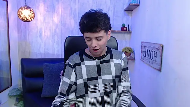 Snapshot of Sam_Daves chatting on March 2025 05:13:01 PM Sam Daves online show from March 2025 05:13:01 PM