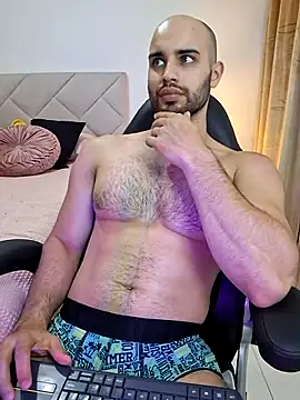 Chris Alzate online show from March 2025 12:19:02 AM