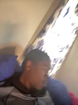 Snapshot of clitpleasrr chatting on March 2025 06:59:02 PM clitpleasrr online show from March 2025 06:59:02 PM