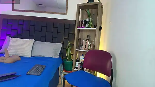 EllenaBoobs  online show from March 2026 04:06:02 AM