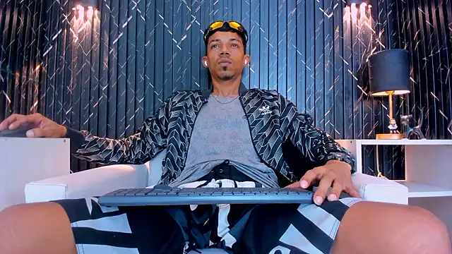 Snapshot of Gregory_Sforza chatting on February 2026 07:21:01 PM Gregory Sforza online show from February 2026 07:21:01 PM