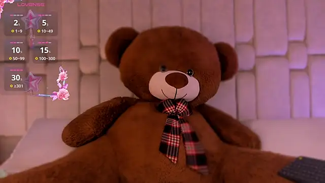 Daia Ortiz online show from October 2025 08:20:01 PM