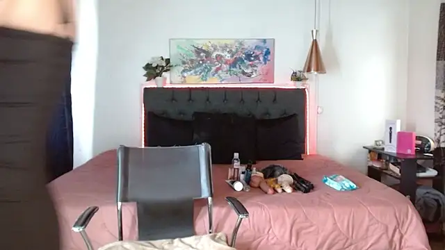 mia velvet1 online show from October 2025 02:40:01 PM