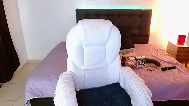 mia velvet1 online show from November 2025 11:46:02 AM