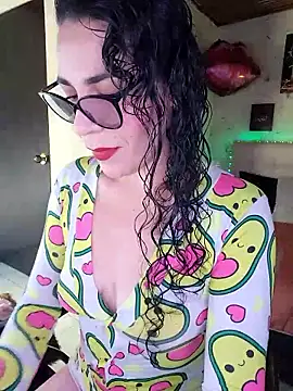 Snapshot of mia_velvet1 chatting on January 2026 03:25:02 PM mia velvet1 online show from January 2026 03:25:02 PM