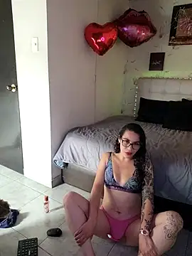 Snapshot of mia_velvet1 chatting on January 2026 07:11:01 PM mia velvet1 online show from January 2026 07:11:01 PM