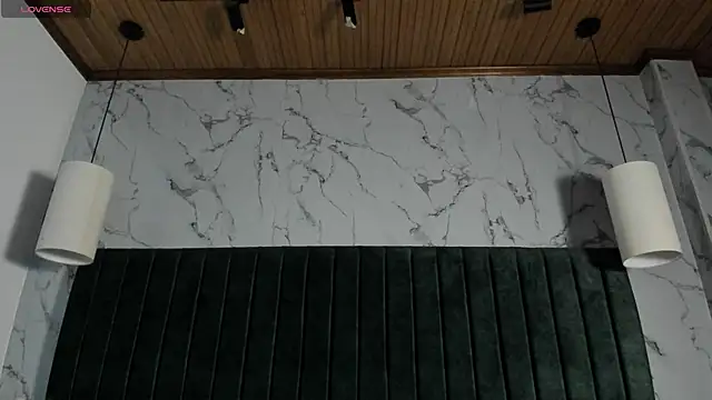 Snapshot of labrinthteasing chatting on November 2025 03:04:01 PM labrinthteasing online show from November 2025 03:04:01 PM