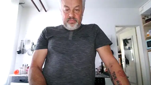 Berg Boy online show from September 2025 06:15:01 AM