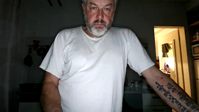 Berg Boy online show from October 2025 04:38:01 AM