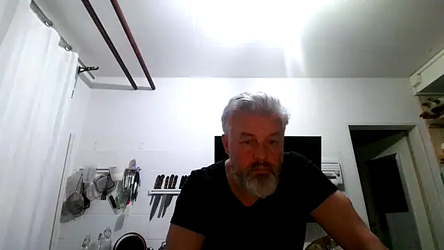 Snapshot of Berg_Boy chatting on February 2026 08:38:01 PM Berg Boy online show from February 2026 08:38:01 PM