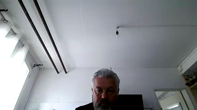 Snapshot of Berg_Boy chatting on February 2026 12:45:01 PM Berg Boy online show from February 2026 12:45:01 PM