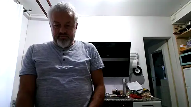 Snapshot of Berg_Boy chatting on June 2026 03:45:01 AM Berg Boy online show from June 2026 03:45:01 AM