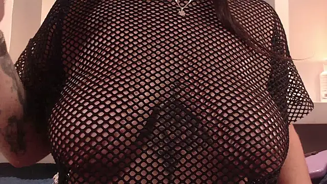 milu w4llace online show from October 2025 04:49:01 AM