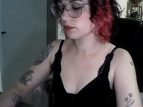 Snapshot of Acid_Girl_Ofc chatting on October 2025 03:17:01 AM Acid Girl Ofc online show from October 2025 03:17:01 AM