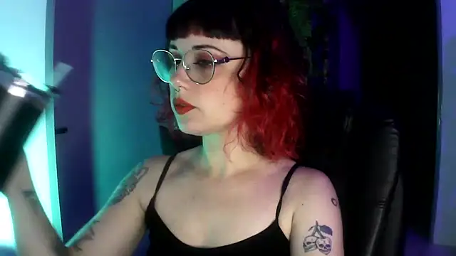 Snapshot of Acid_Girl_Ofc chatting on November 2025 03:38:01 AM Acid Girl Ofc online show from November 2025 03:38:01 AM