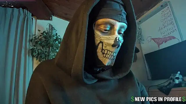 Snapshot of cos_operator chatting on January 2026 08:21:02 PM cos operator online show from January 2026 08:21:02 PM