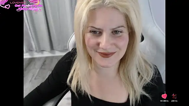 BellaStar84 online show from November 2025 12:04:01 PM