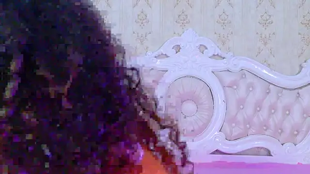 Snapshot of CamilaJohnston chatting on June 2026 01:04:01 PM CamilaJohnston online show from June 2026 01:04:01 PM