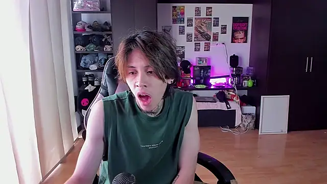 xIce Boy online show from April 2026 04:30:02 PM